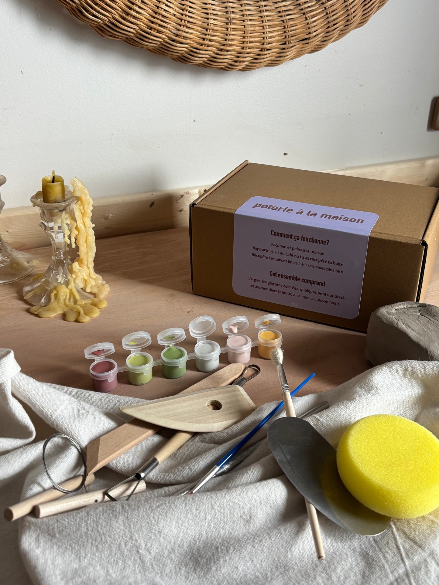 Boîte de poterie à la maison